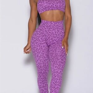 Bombshell sportswear set size small for both bra and bottom